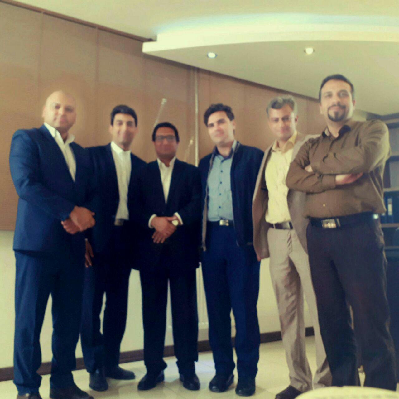 دوست دارم کتاب بنویسم